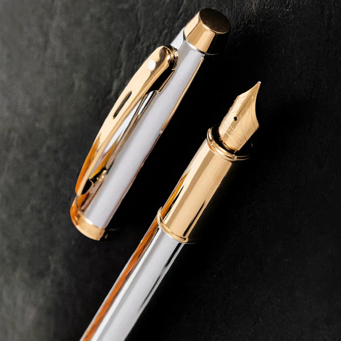 Sheaffer 100 Pluma Fuente en Cromo con Acabados en Oro