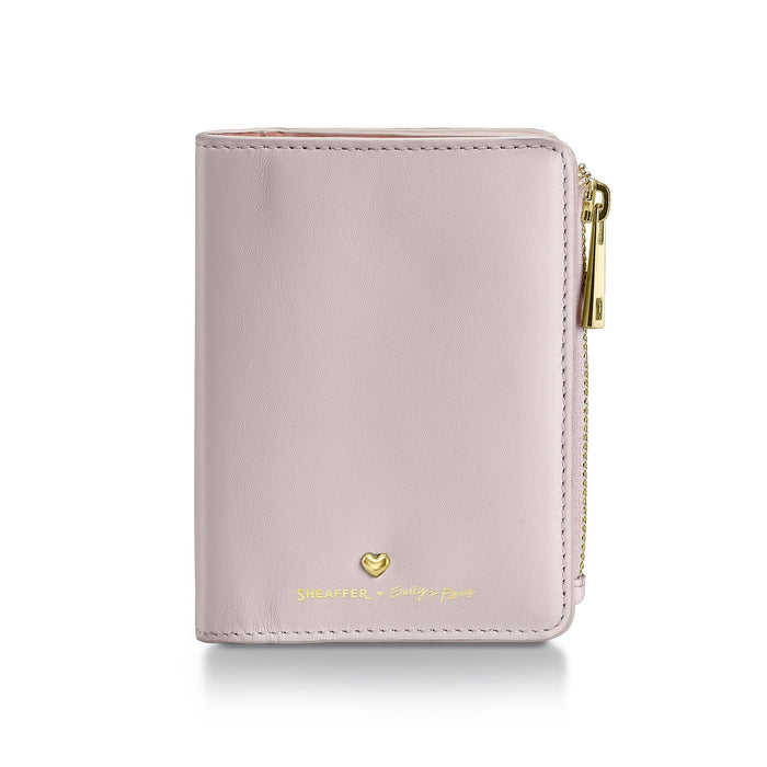 Sheaffer Emily in Paris Billetera Bifold con Cierre en Cuero Plena Flor y Emblema en Forma de Corazón – Rosa