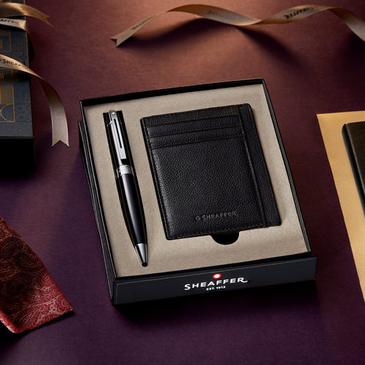 Set Sheaffer® 300 9312 Bolígrafo Negro Brillante con Porta Tarjetas de Crédito