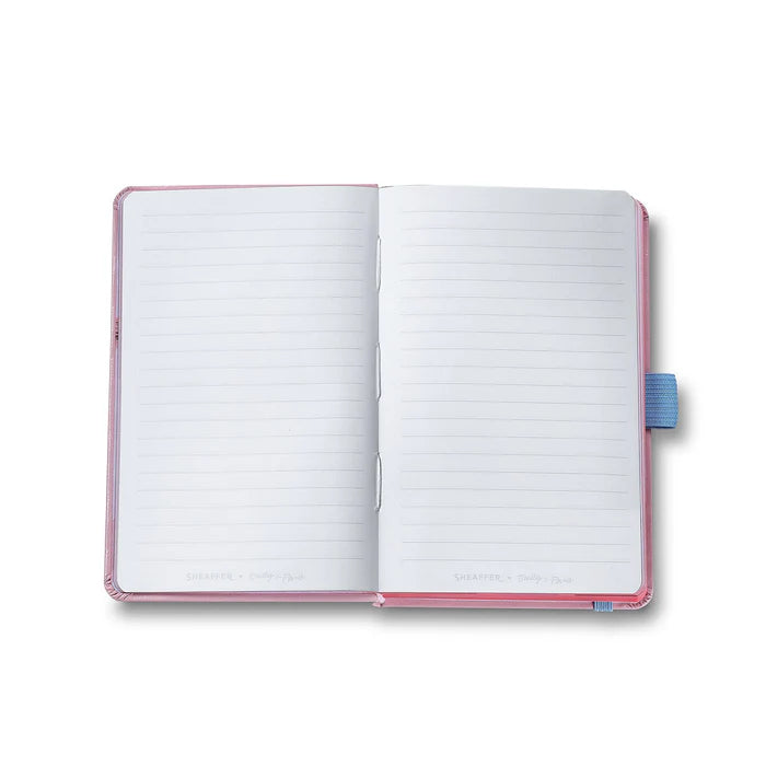 Sheaffer Emily in Paris Cuaderno Pequeño en Rosa con Papel Amigable con Tinta de 90 GSM y Torre Eiffel Grabada