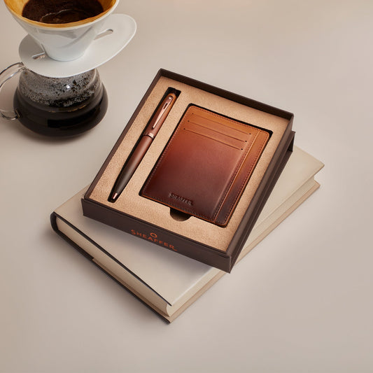 Set Sheaffer® 100 9374 Bolígrafo Café Mate, Edición Coffee con Porta Tarjetas de Crédito