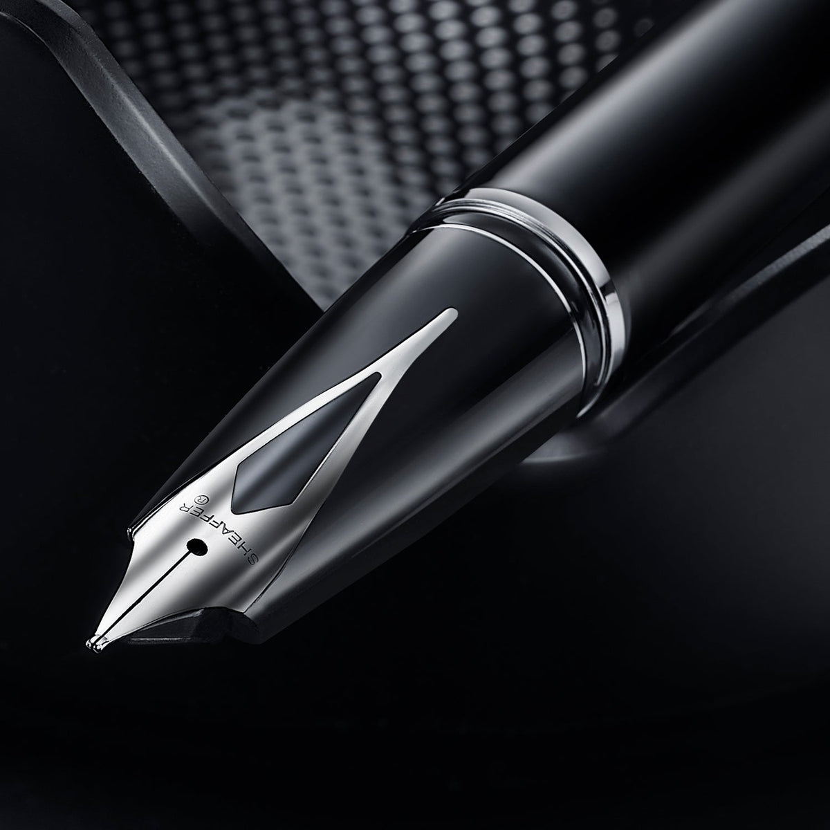 Sheaffer Legacy 9064 Pluma Fuente en Negro con Acabados en Cromo