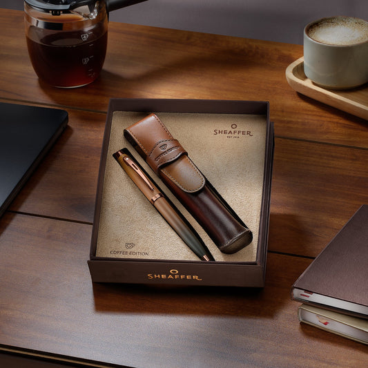 Set Sheaffer® 100 9374 Pluma Rollerball Café Mate, Edición Coffee con Estuche de Piel Coffee